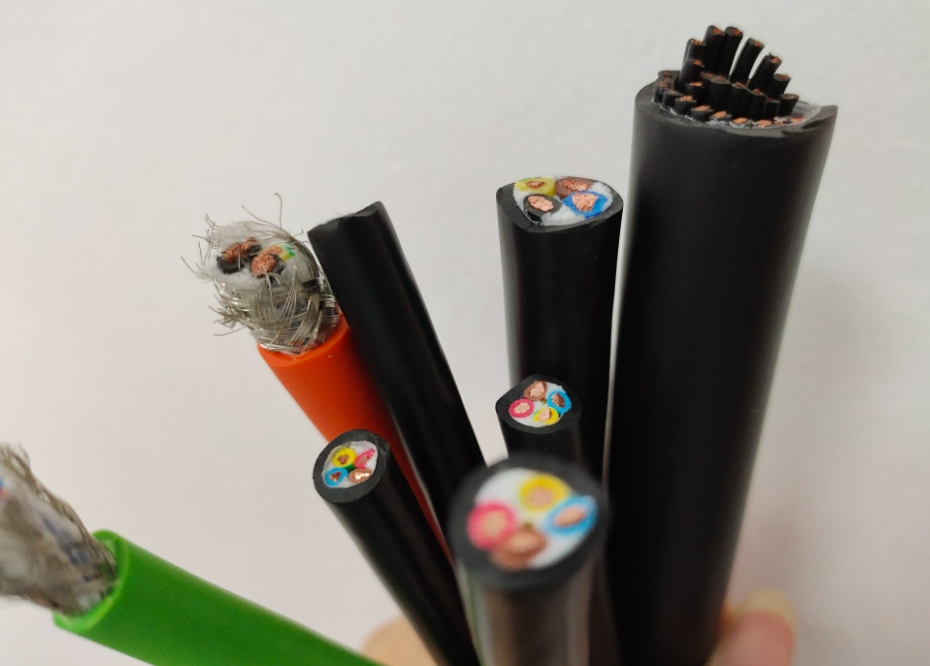 采用冷補硫化技術對礦用高壓橡套電纜接頭進行處理.jpg